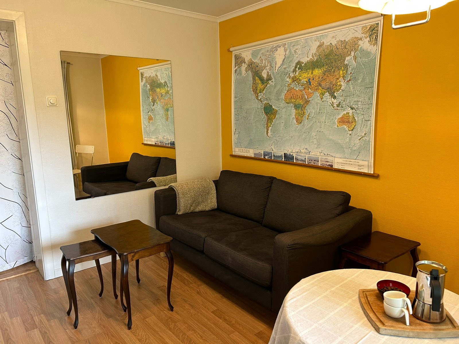 Stue (Møbler kun som illustrasjon) Galleribilde