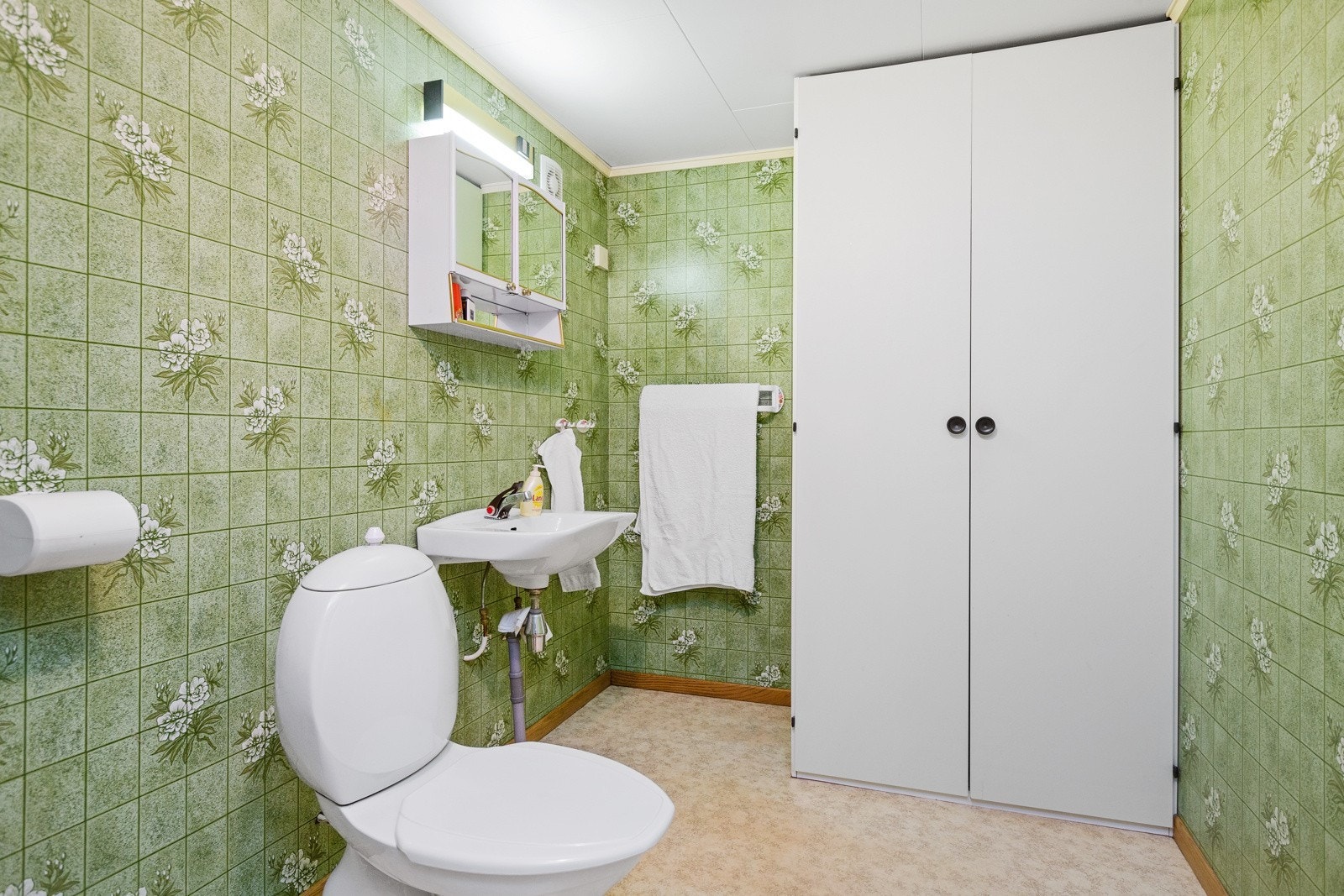 Bad i kjeller Galleribilde