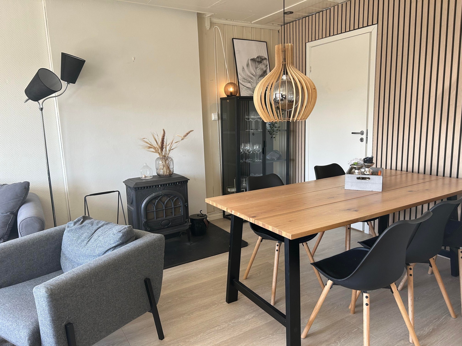 Stue/oppholdsrom 2.etg Galleribilde