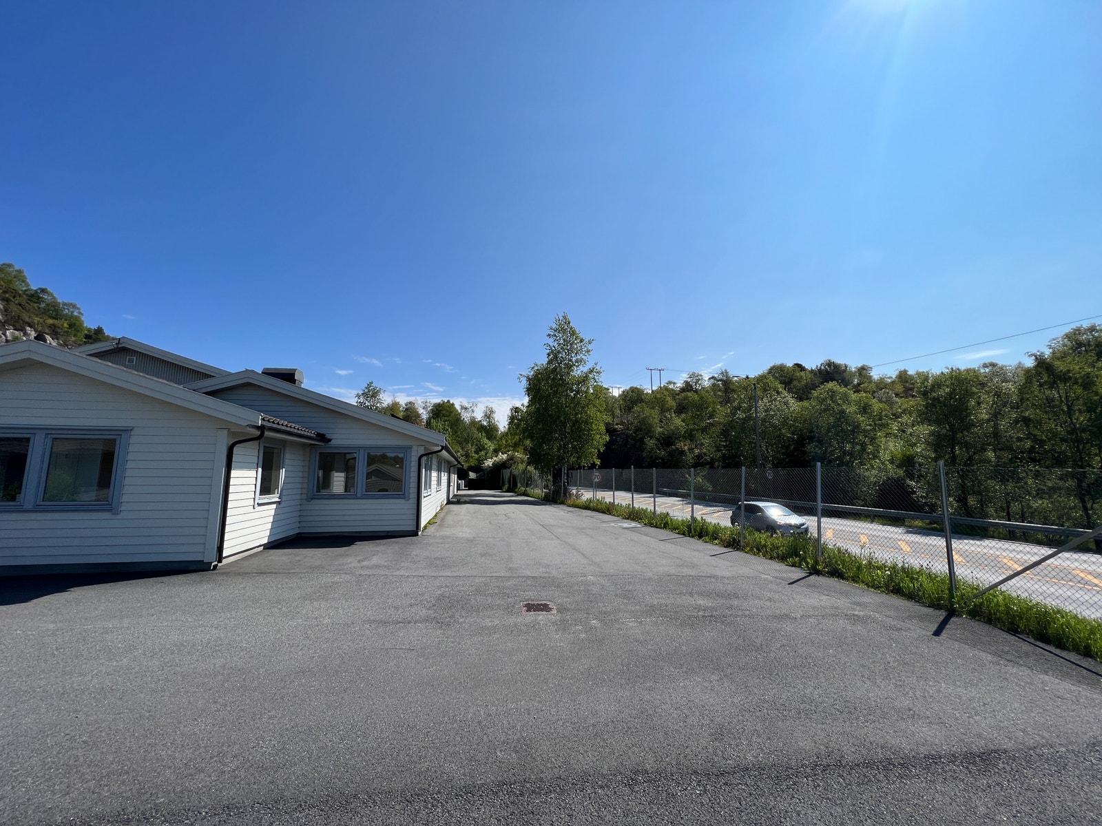 Uteområde fremside Galleribilde