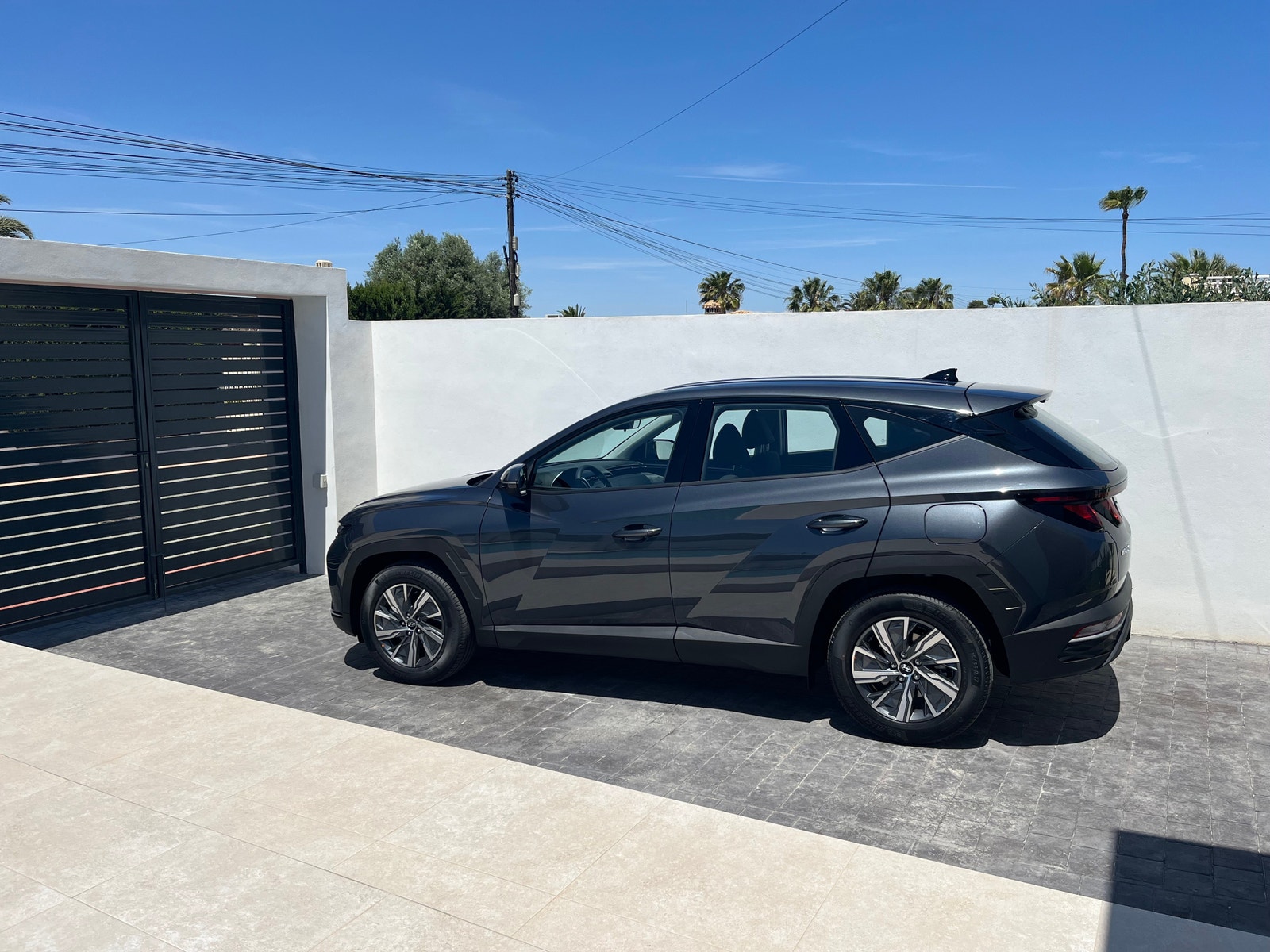 Ny bil kan også leies Galleribilde