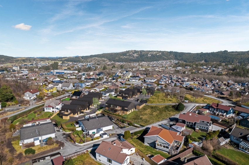 Steinsnesvegen oversiktsbilde Galleribilde