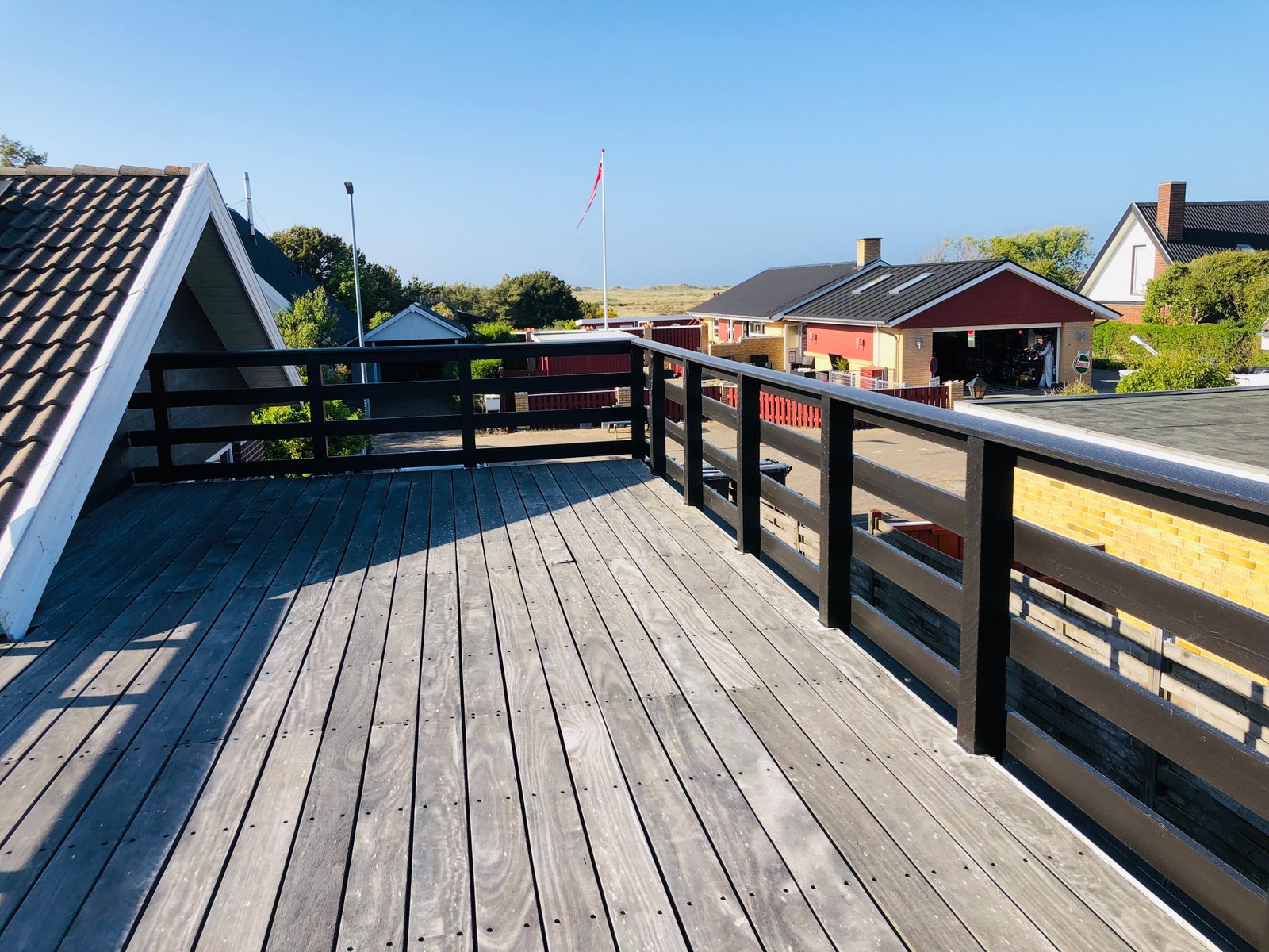 Takterrasse med noe havutsikt Galleribilde