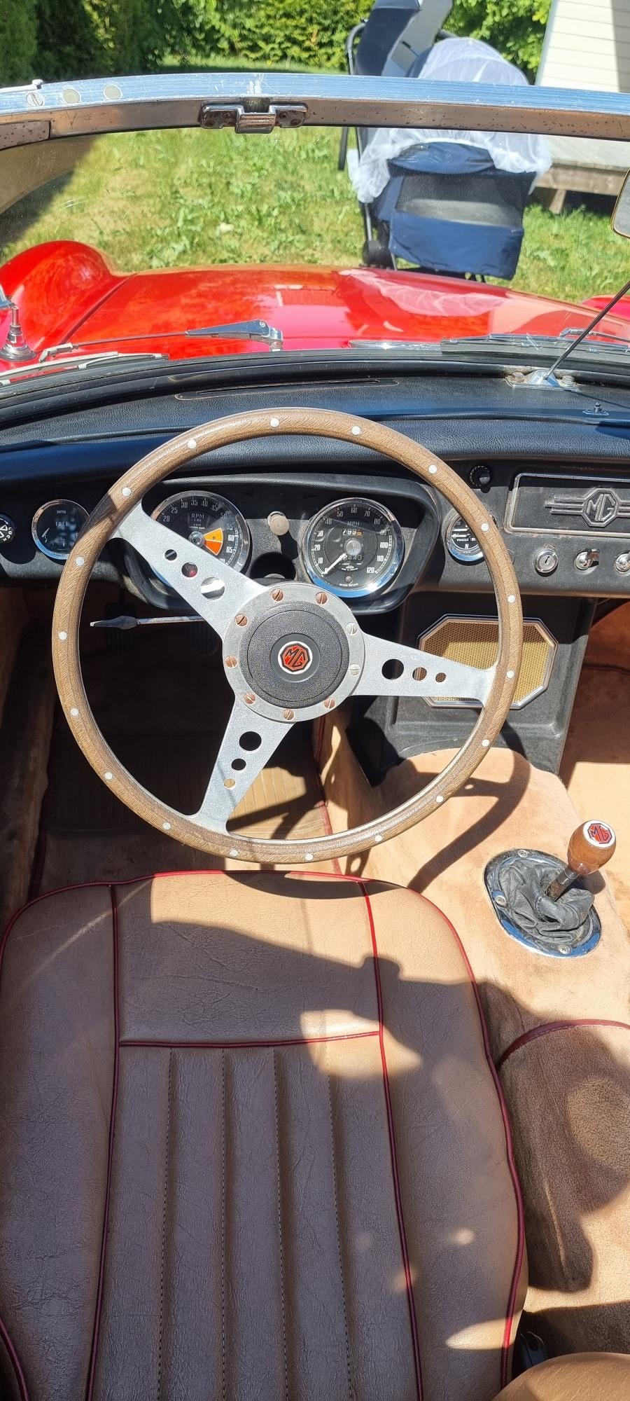 MG MGB 13