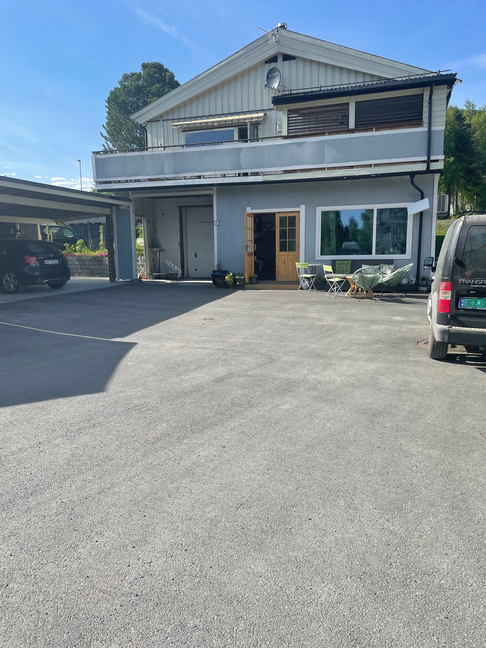 Leilighet/ garasje kjeller Galleribilde