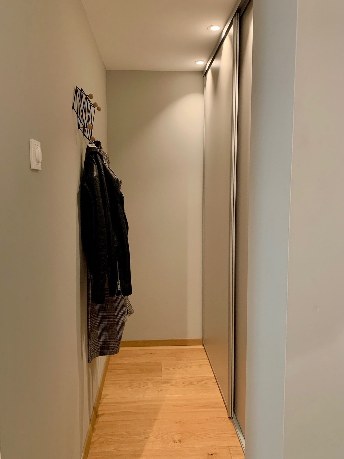 Garderobe Galleribilde