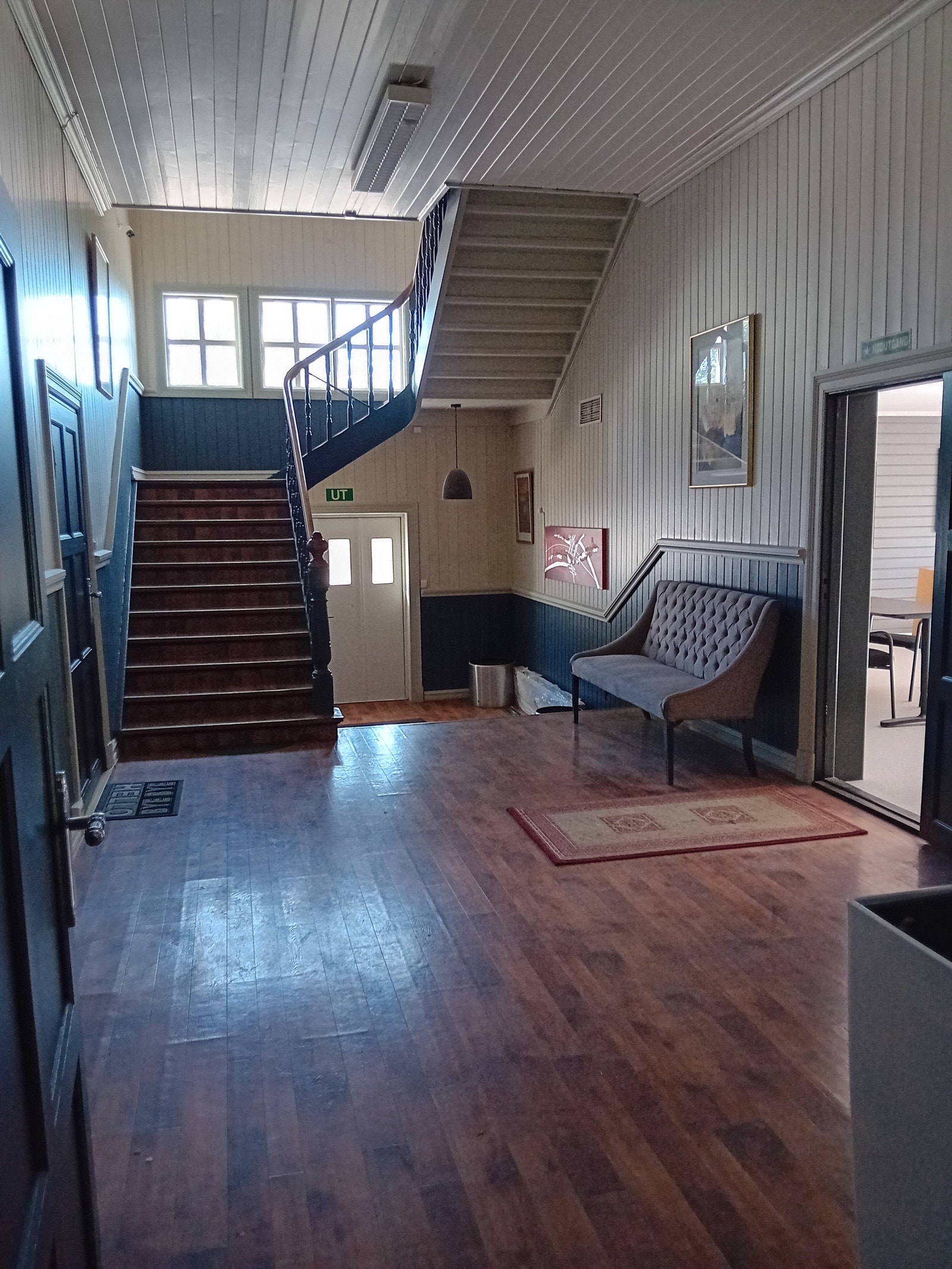 hall 1 etg Galleribilde