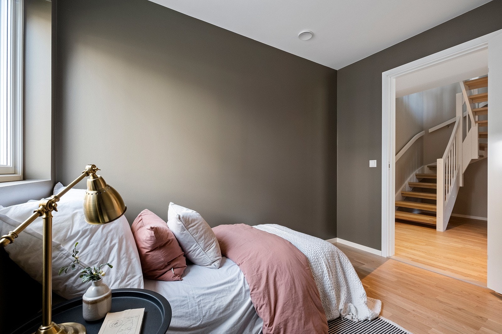 Storhylen 6a Galleribilde