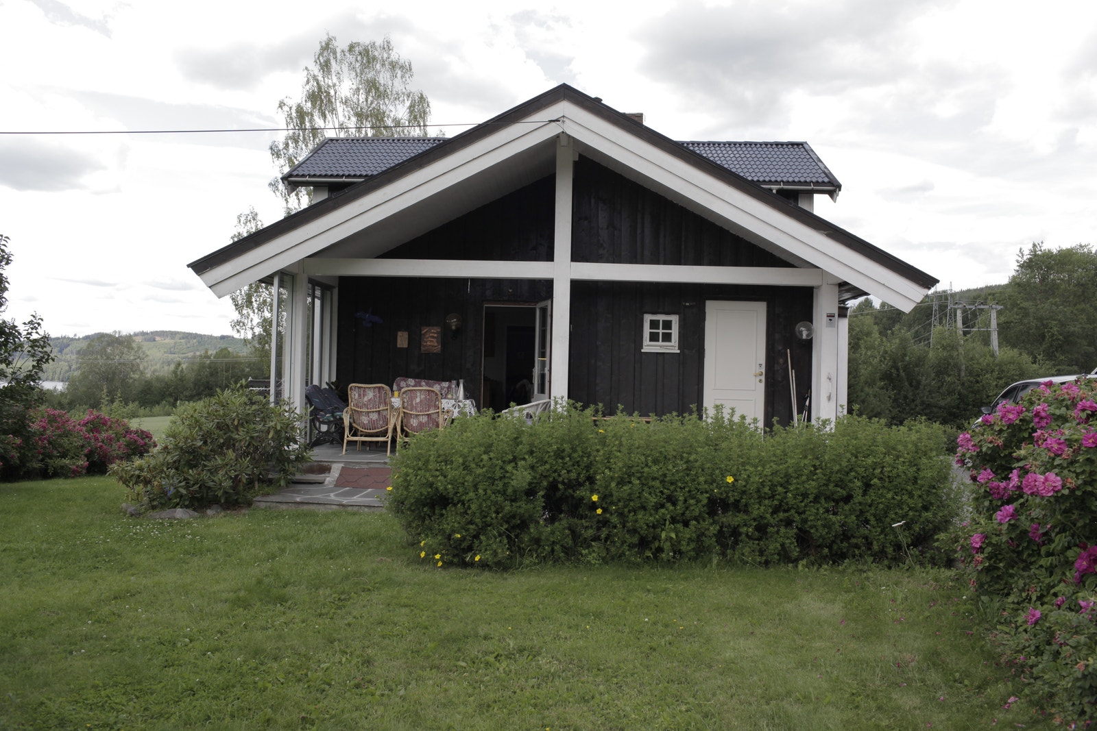 Inngangsparti/uteareal Galleribilde