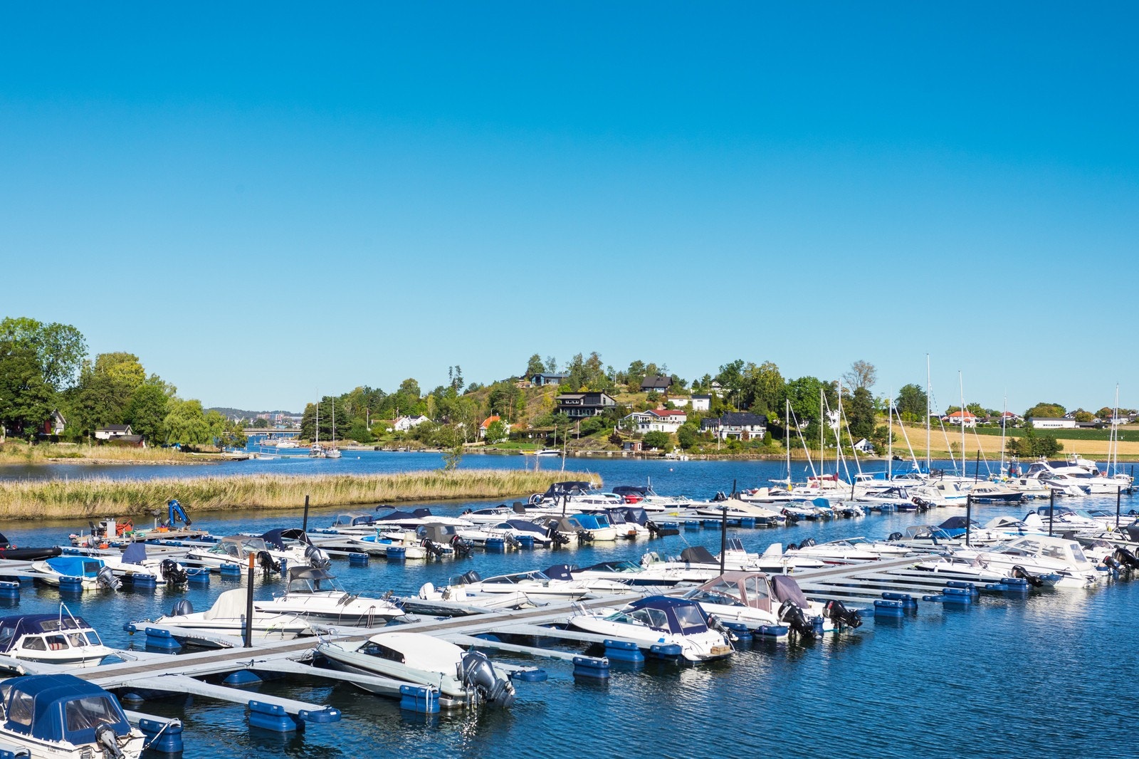 Hjemseng båthavn. Foto Frank Hesjedal Galleribilde