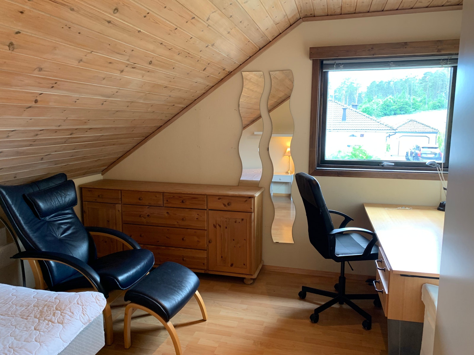 Eget rom nr 4, kr 5.200,- pr mnd. + strøm. Ledig fra 15. august. Galleribilde