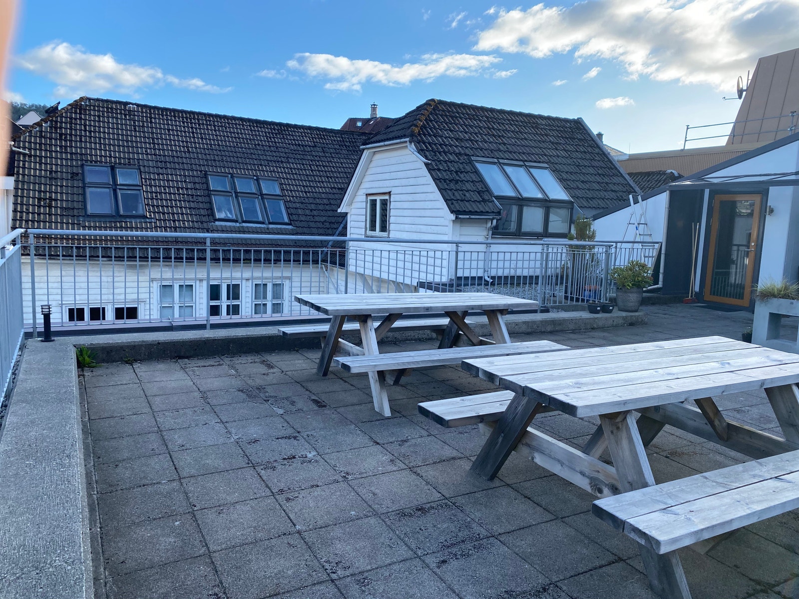 Felles takterasse med gode solforhold Galleribilde