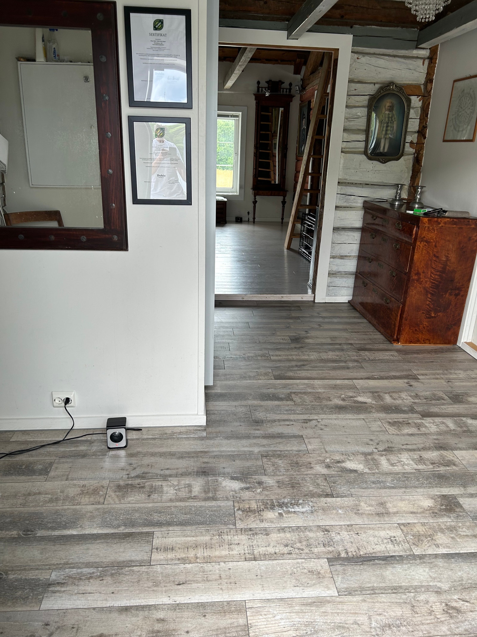 gang med gjeste toalett Galleribilde