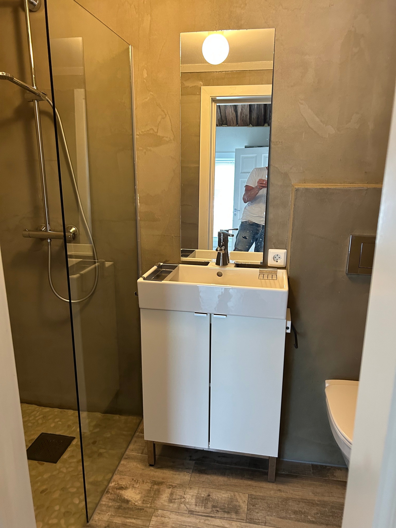 Bad Rom 202 Galleribilde