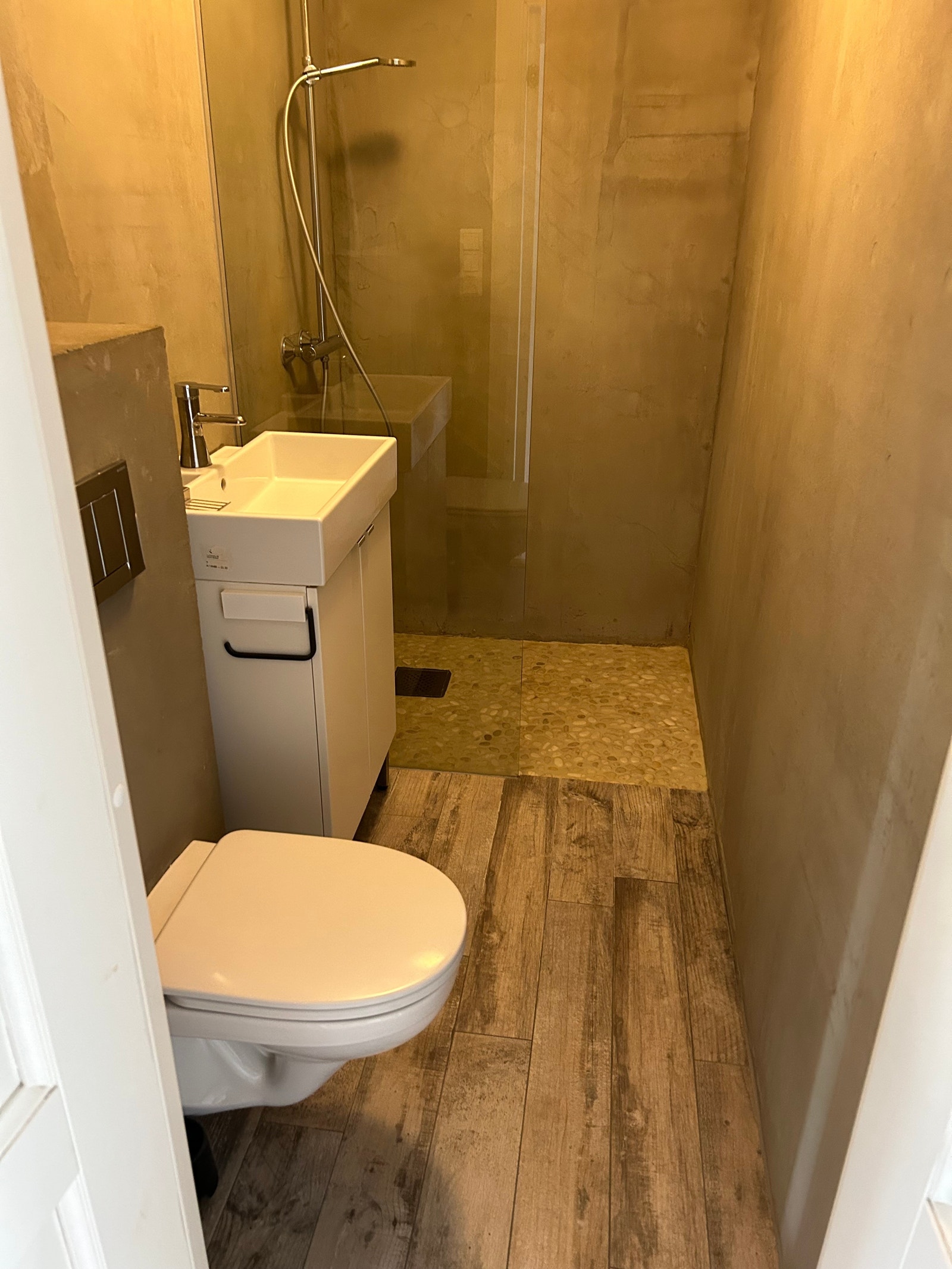 Bad Rom 203 Galleribilde