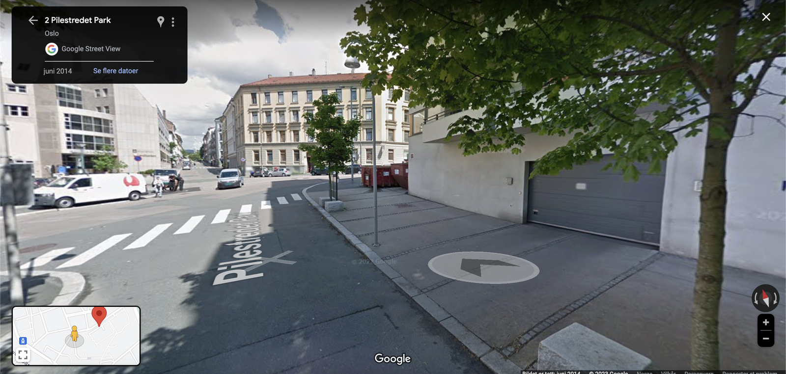 Enkel innkjørsel fra gateplan Galleribilde