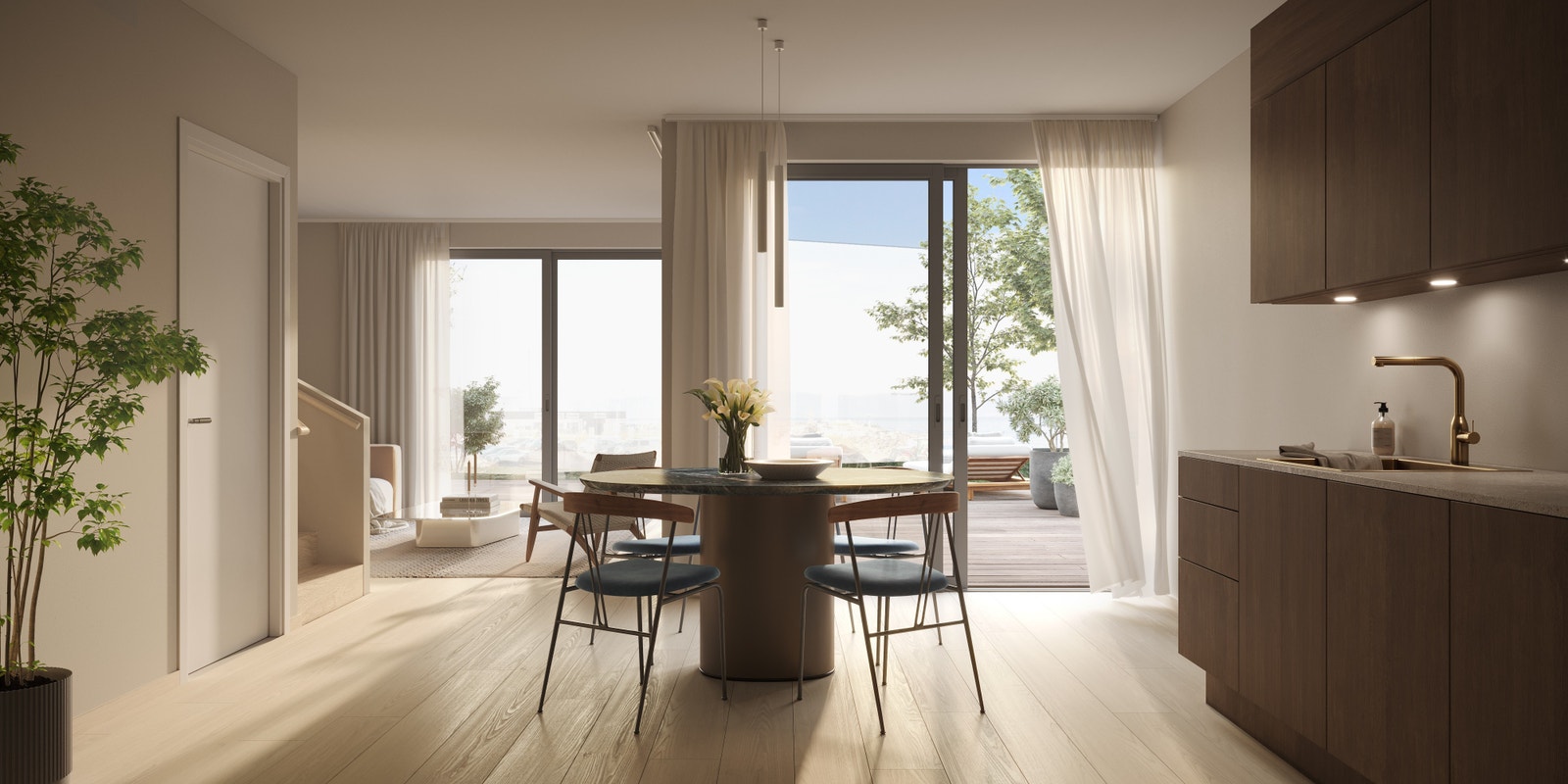 Illustrasjon av stue/kjøkkenareal fra 1. etg. i ett Fjordhus. Store vindusflater gir lyse oppholdsarealer. Bildet er en 3D illustrasjon og kan inneha elementer/løsninger som ikke er standardleveranse. Endringer vil forekomme. Galleribilde