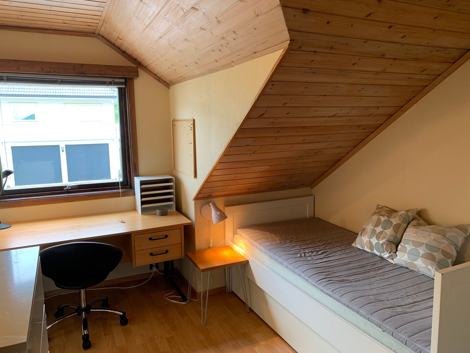 Eget rom nr 3, kr 5.000,- pr mnd. + strøm. Galleribilde