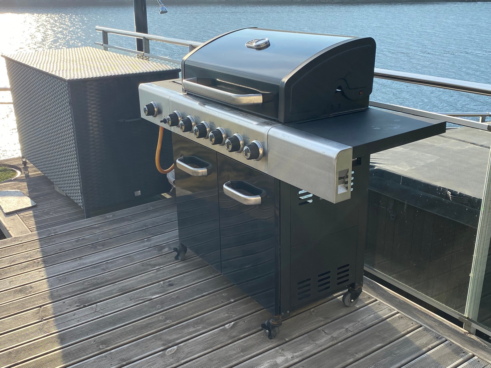 UteGrill Gass Galleribilde