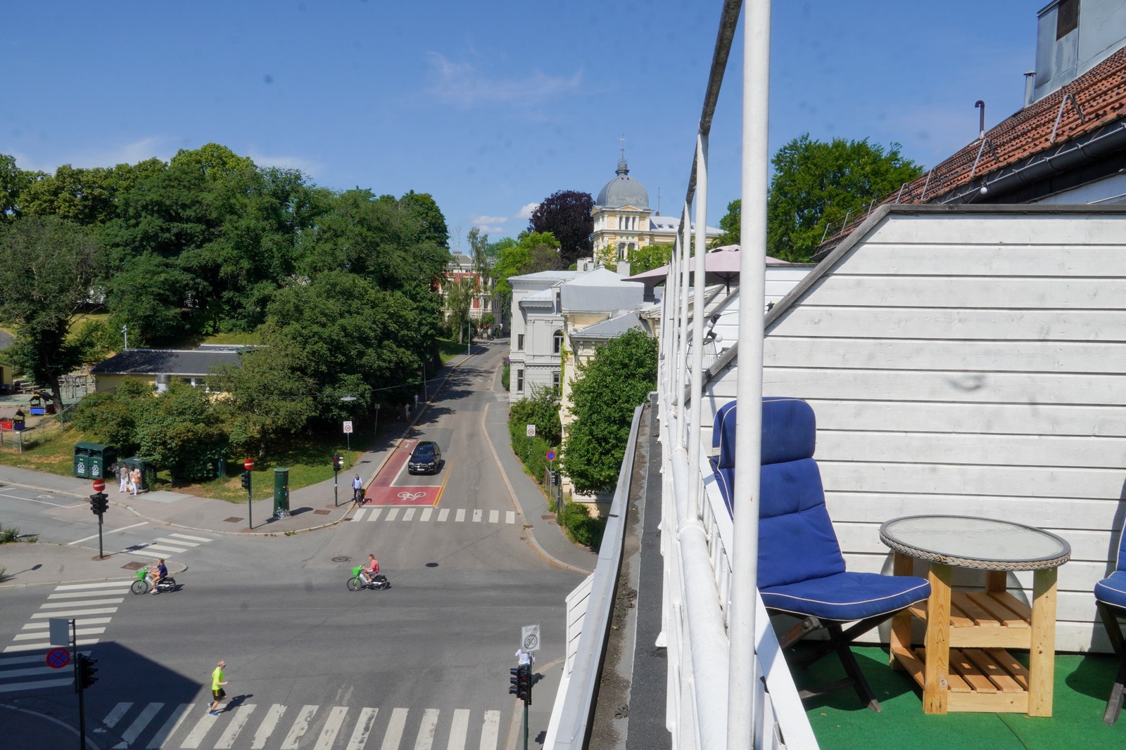 Utsikt fra balkong Galleribilde