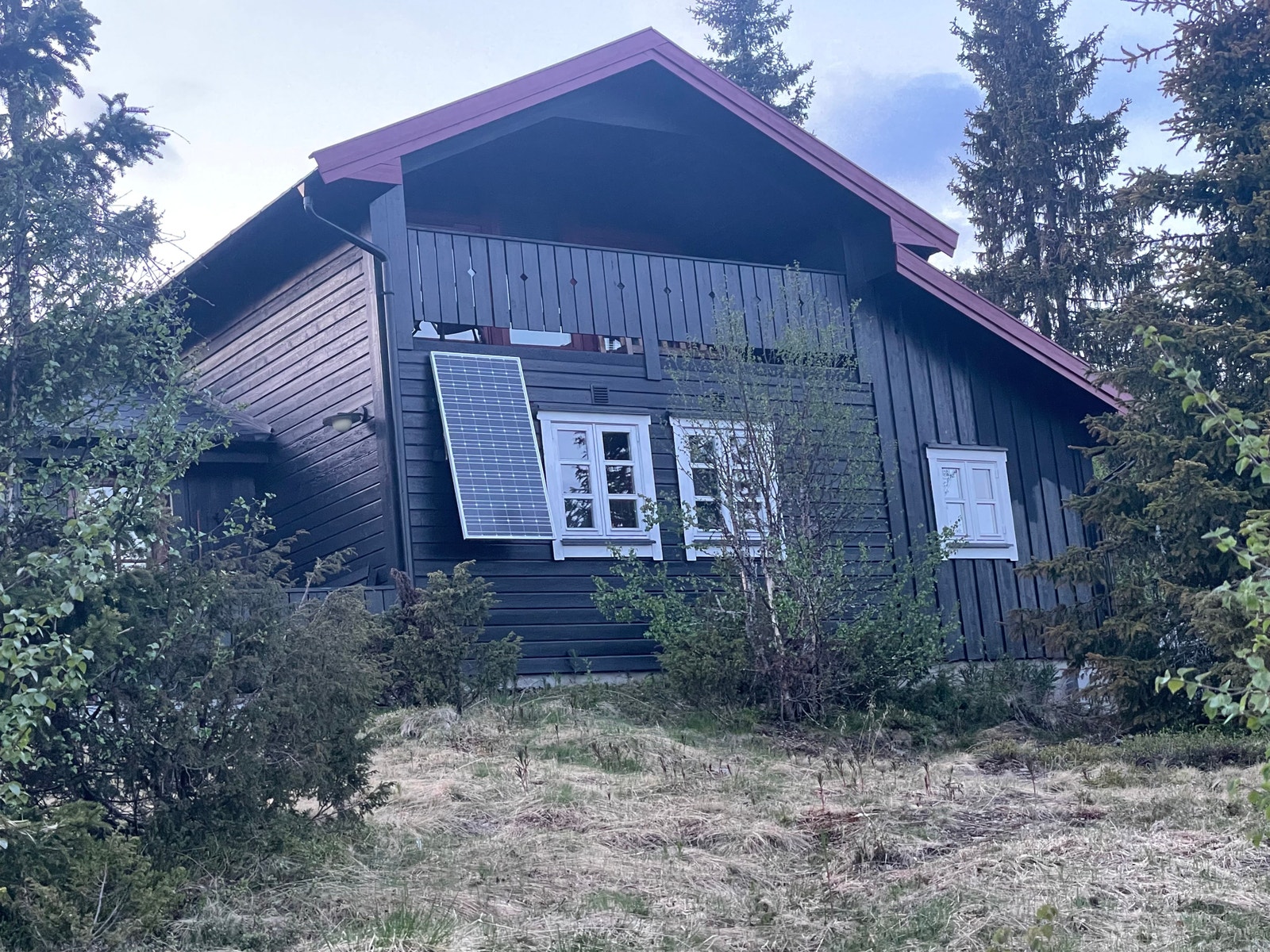 Deler av hytta sett fra syd Galleribilde