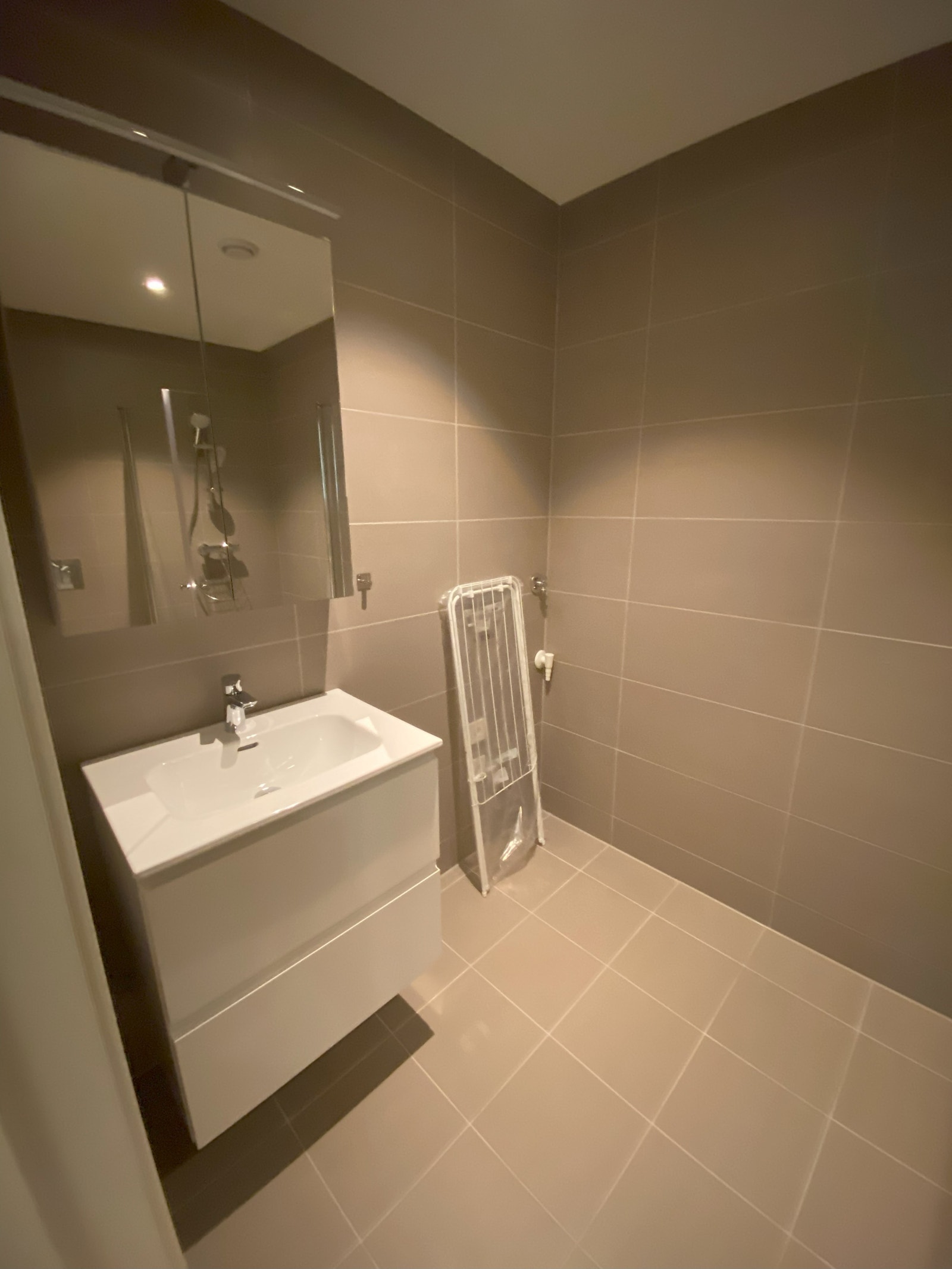 Vaskemaskin ikke på bilde, men medfølger hybelen Galleribilde