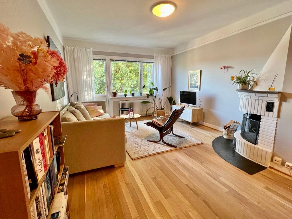 Flere møbleringsmuligheter i stuen Galleribilde