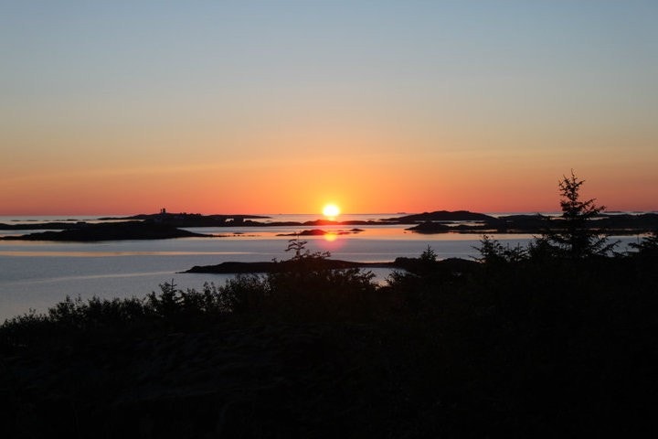 Soloppgang Hustadvika Galleribilde