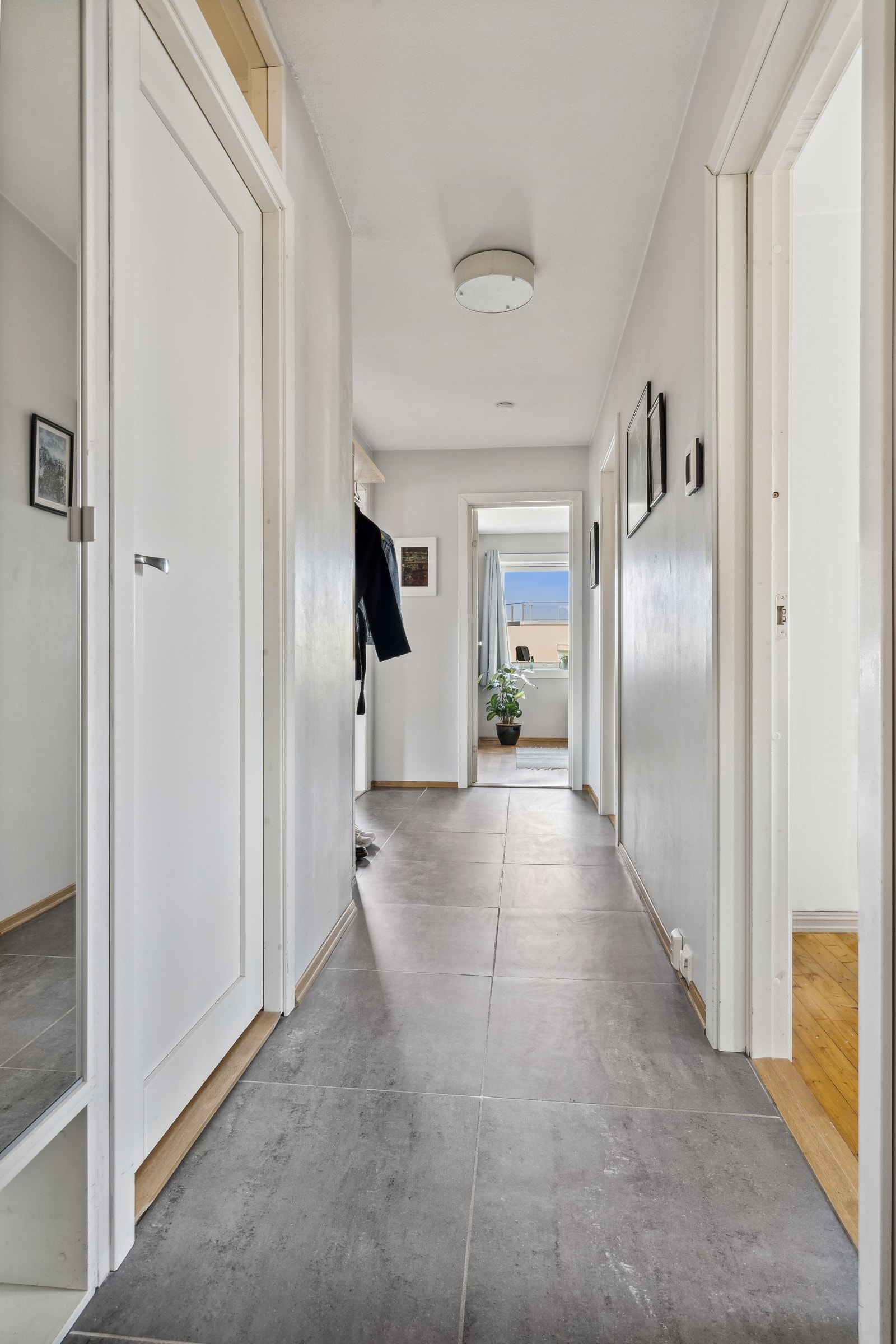 Entré med gulvvarme Galleribilde