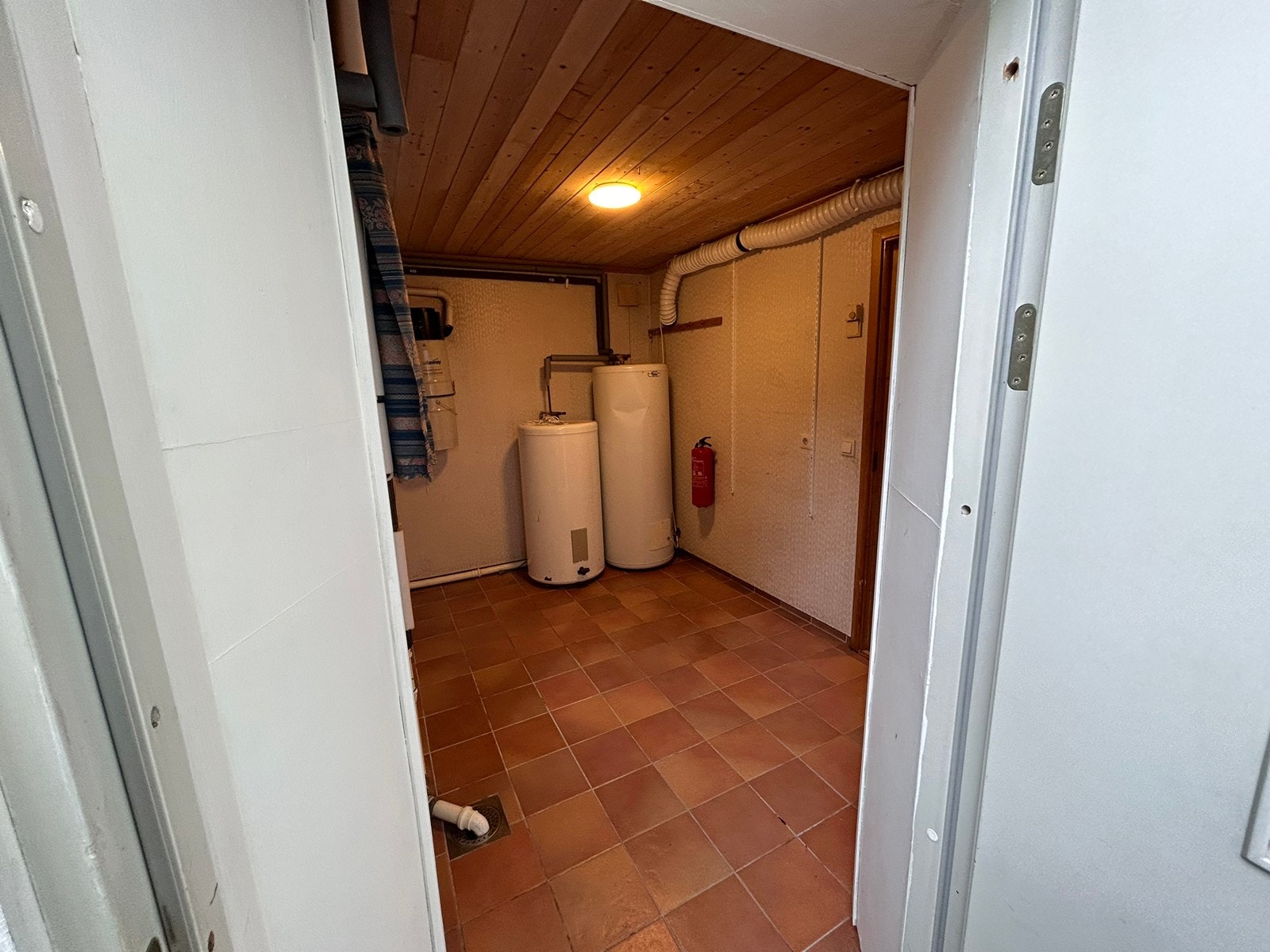 Vaskerom knyttet til Entrè. Lett å legge fra seg tøy på regnfulle dager. Galleribilde