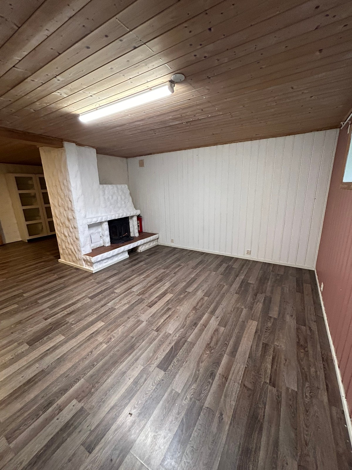 Peis i stue Galleribilde