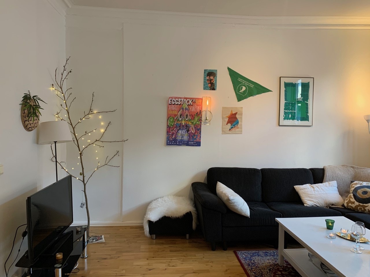 Leil 4 : Stue Galleribilde