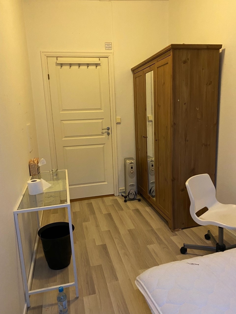 Leil 4 : Soverom 1 mot gaten Galleribilde