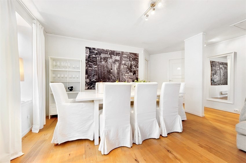 Resten av stuen. Ca 16 kvm Galleribilde