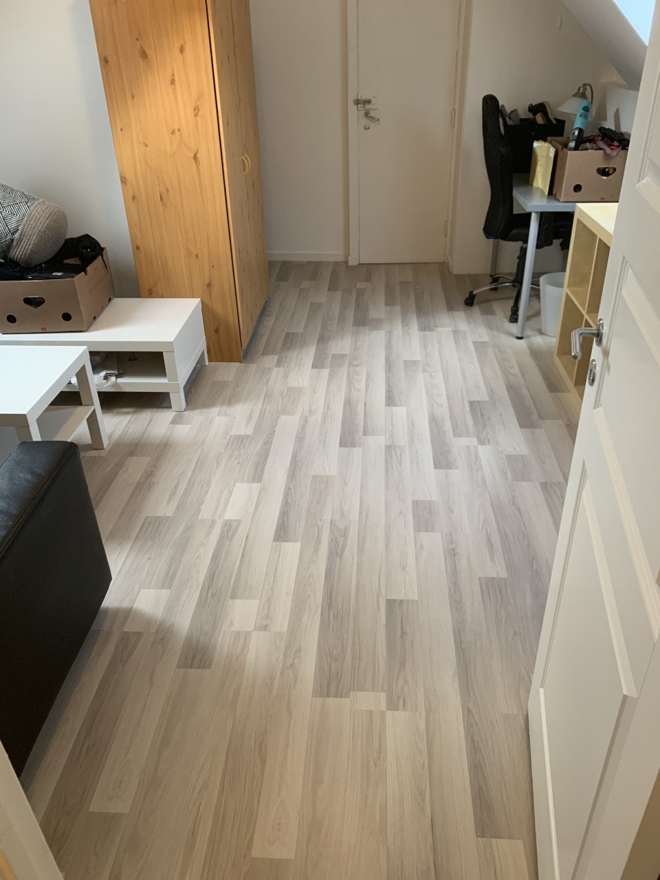 Leil 4 : Soverom 5 (Hele ca 15 m2), nesten liten hybel. Galleribilde