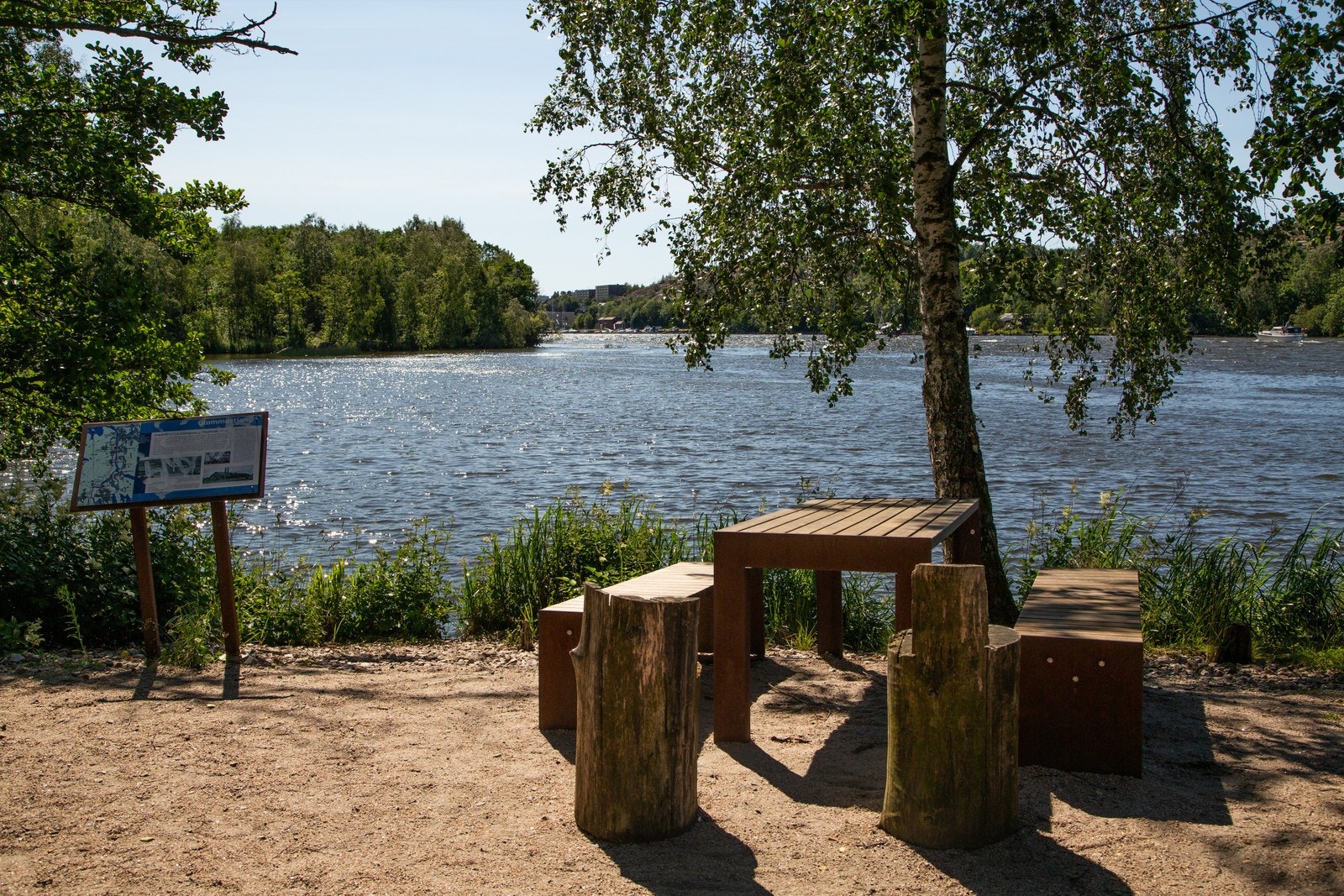Rasteplass langs med Glommastien Galleribilde
