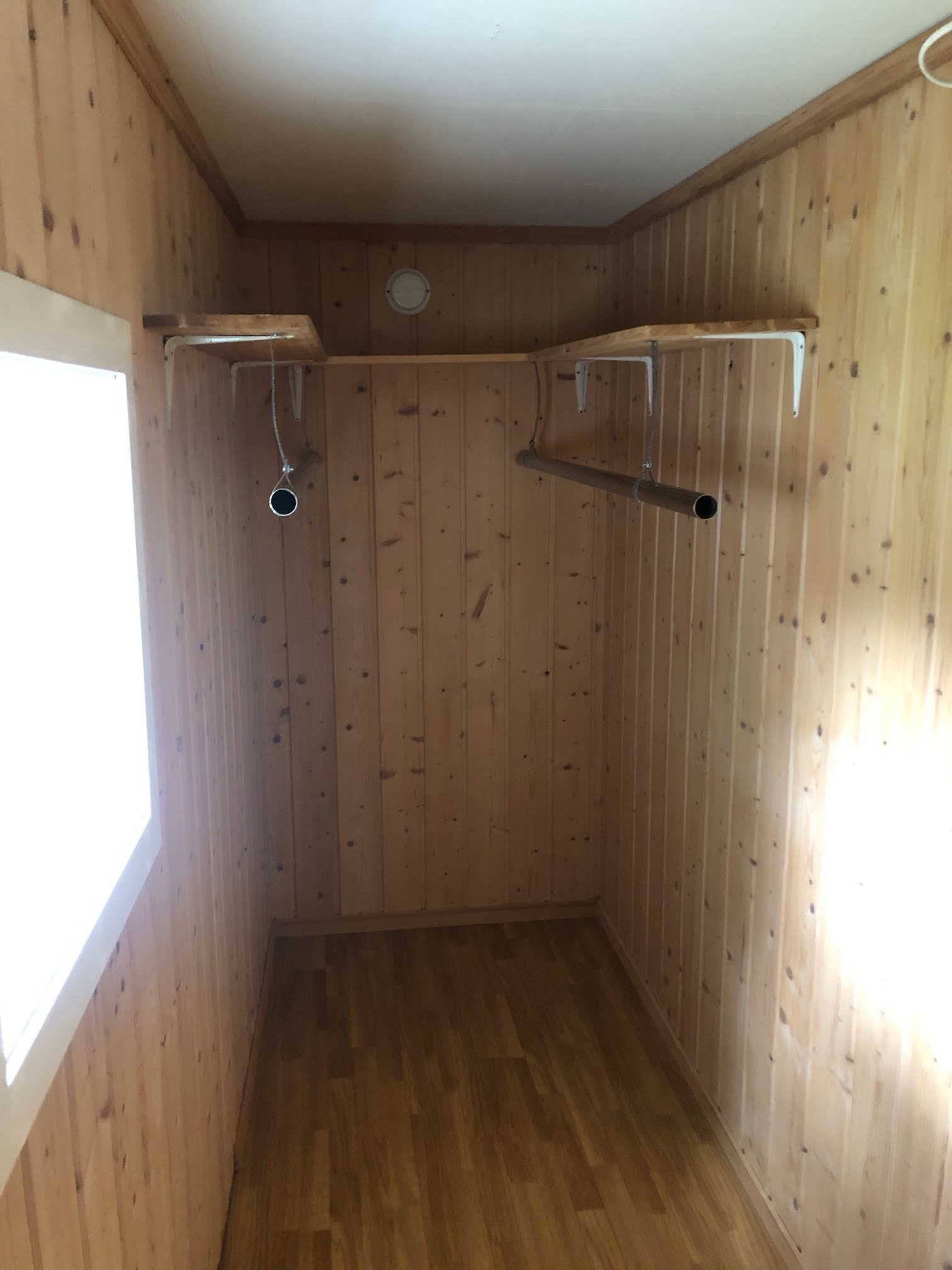 Walk-in closet Galleribilde