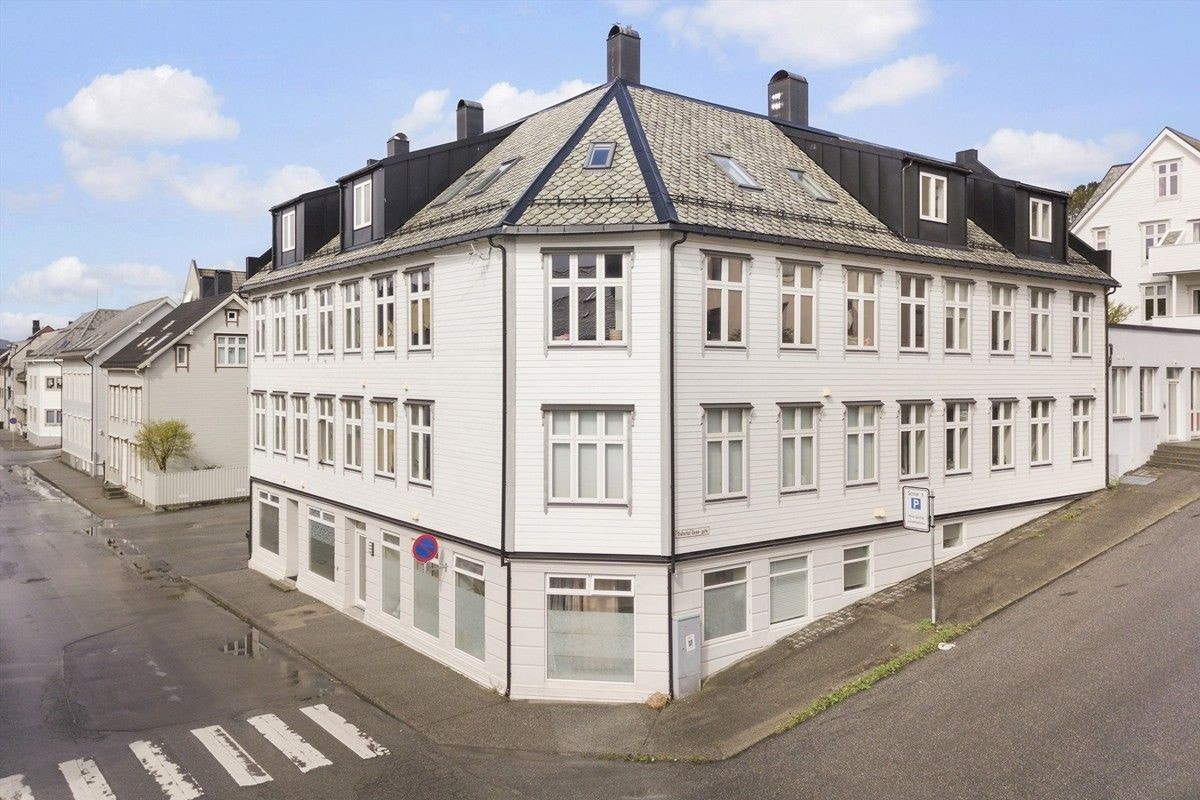 Kirkegata 40A Galleribilde
