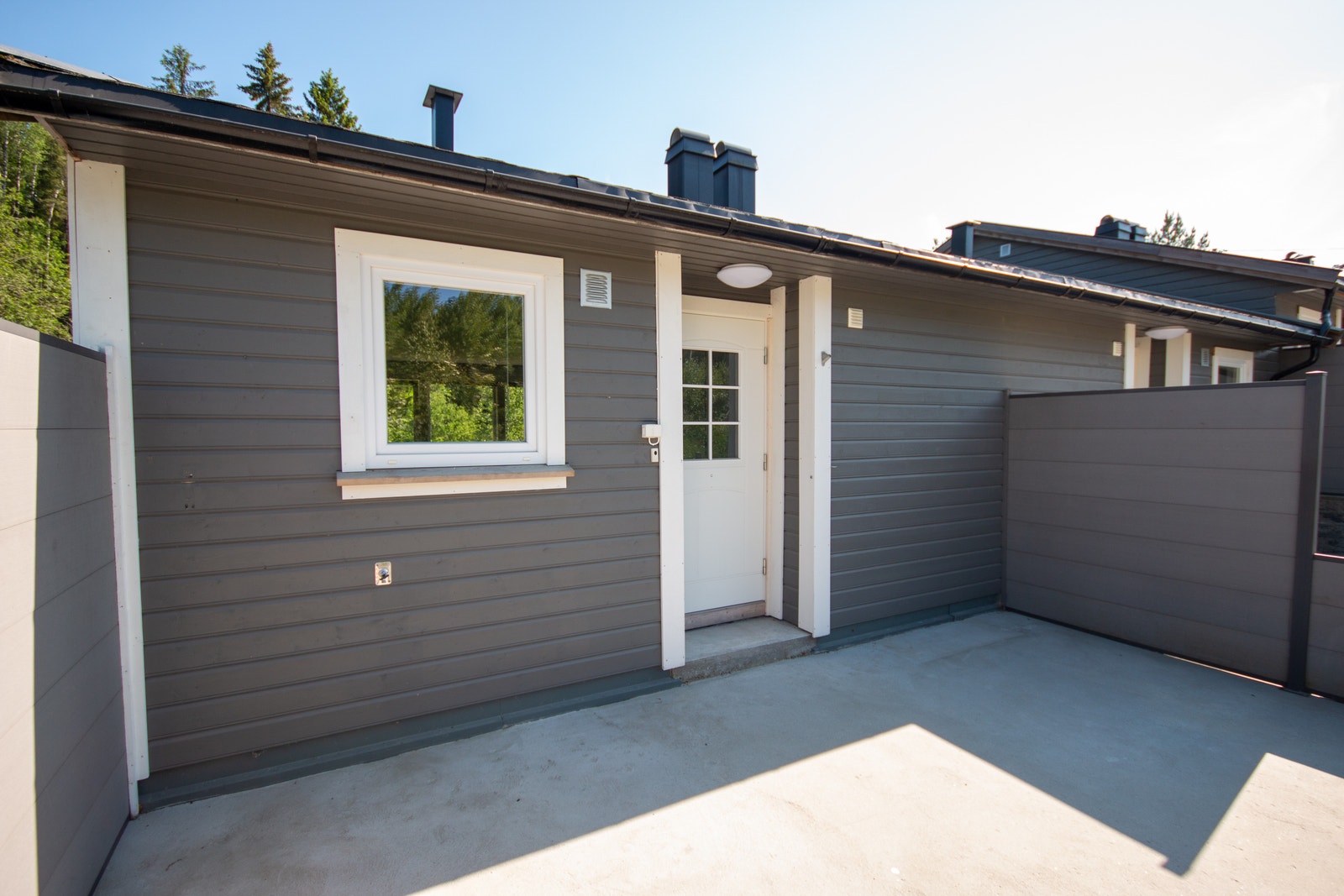 Ingangsparti med platting Galleribilde