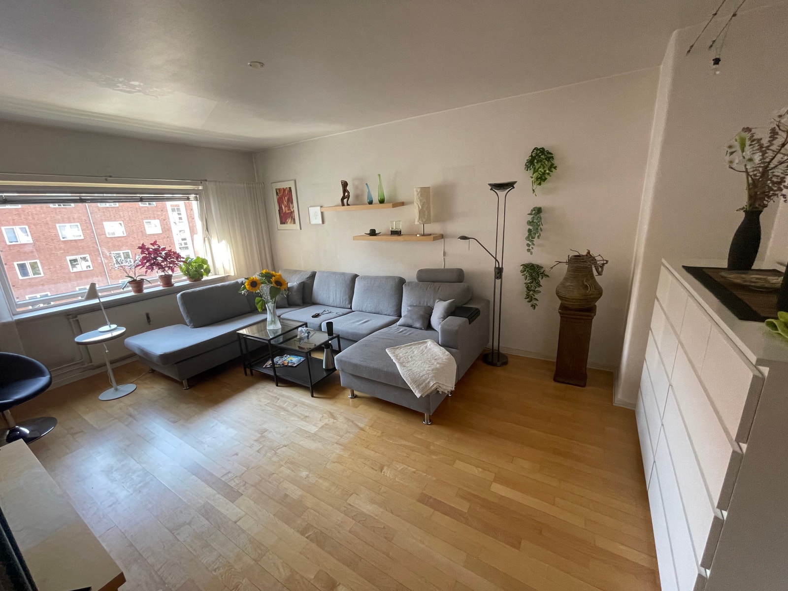 Rom 2, leies også ut med skap og seng. Galleribilde