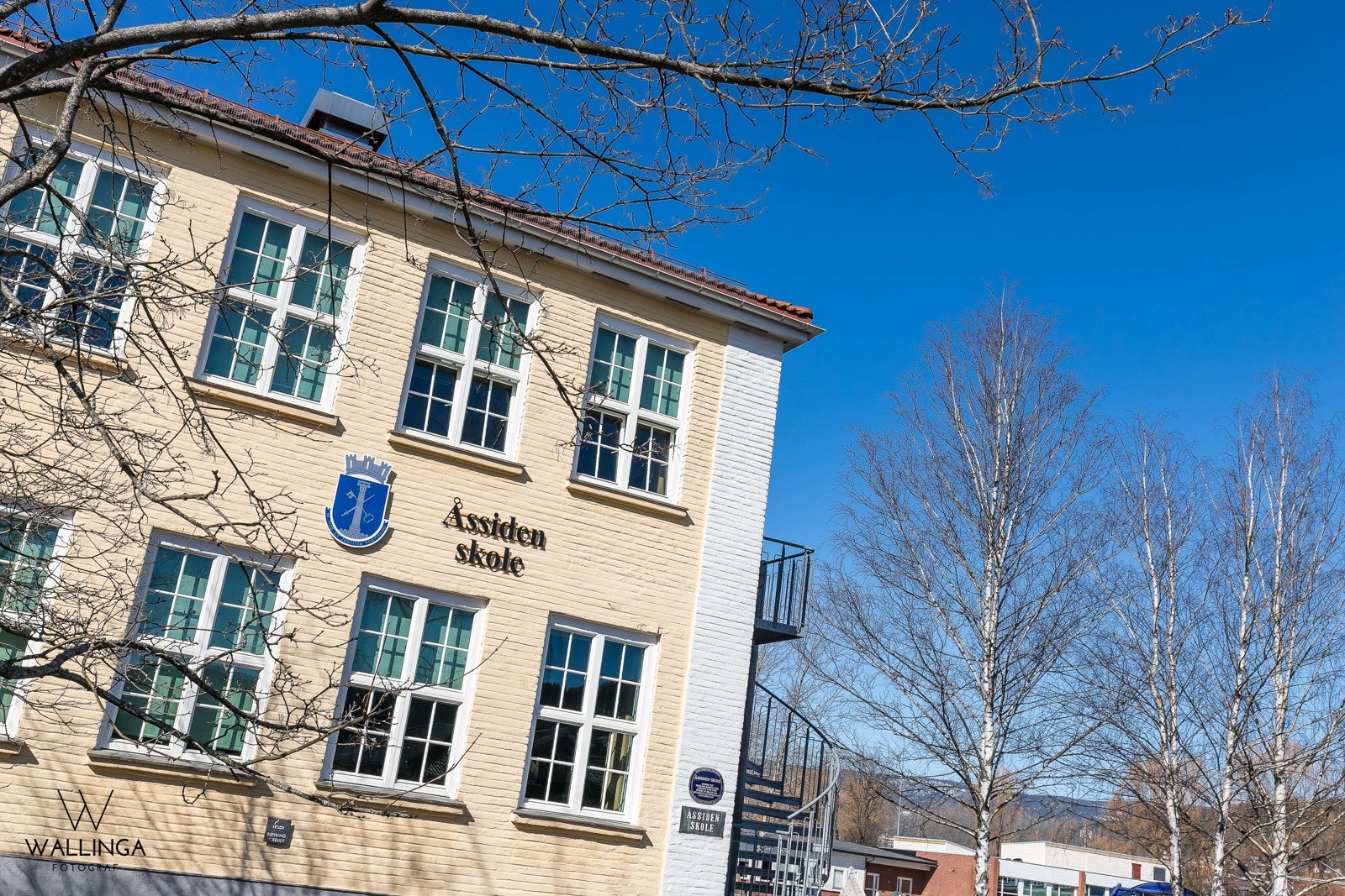 Åssiden skole ligger 2,3 km fra boligen. Galleribilde