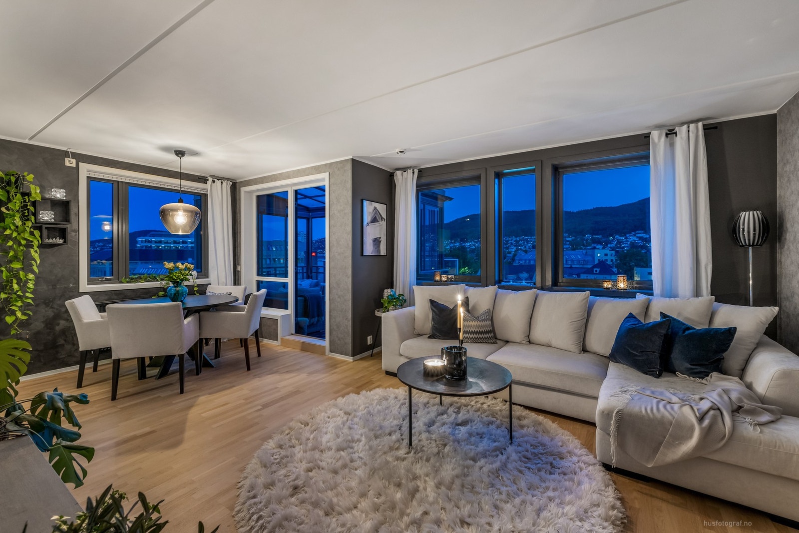 Stue med flott utsikt! Galleribilde