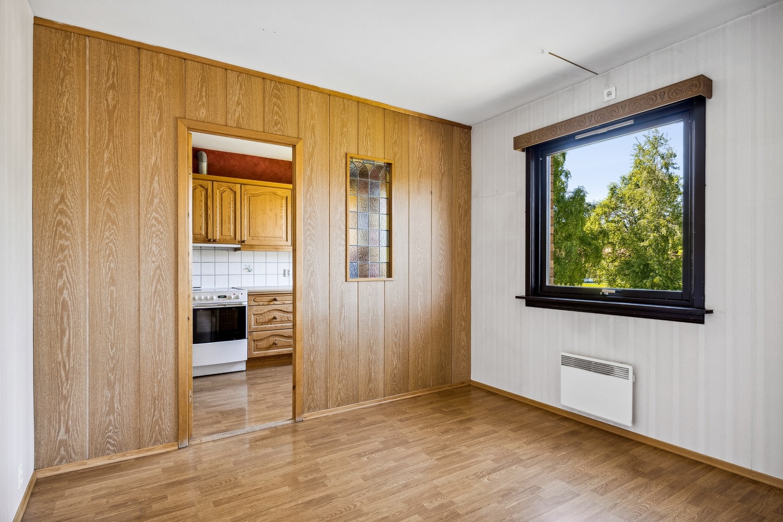 Fin plass for spisebord i stuen Galleribilde