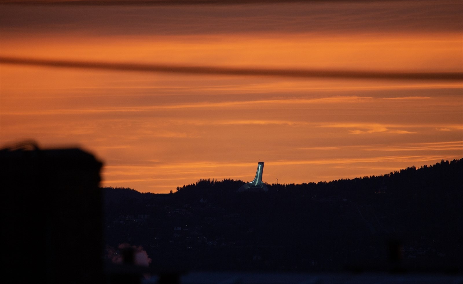 Fra leiligheten kan du skimte Holmenkollen. Galleribilde