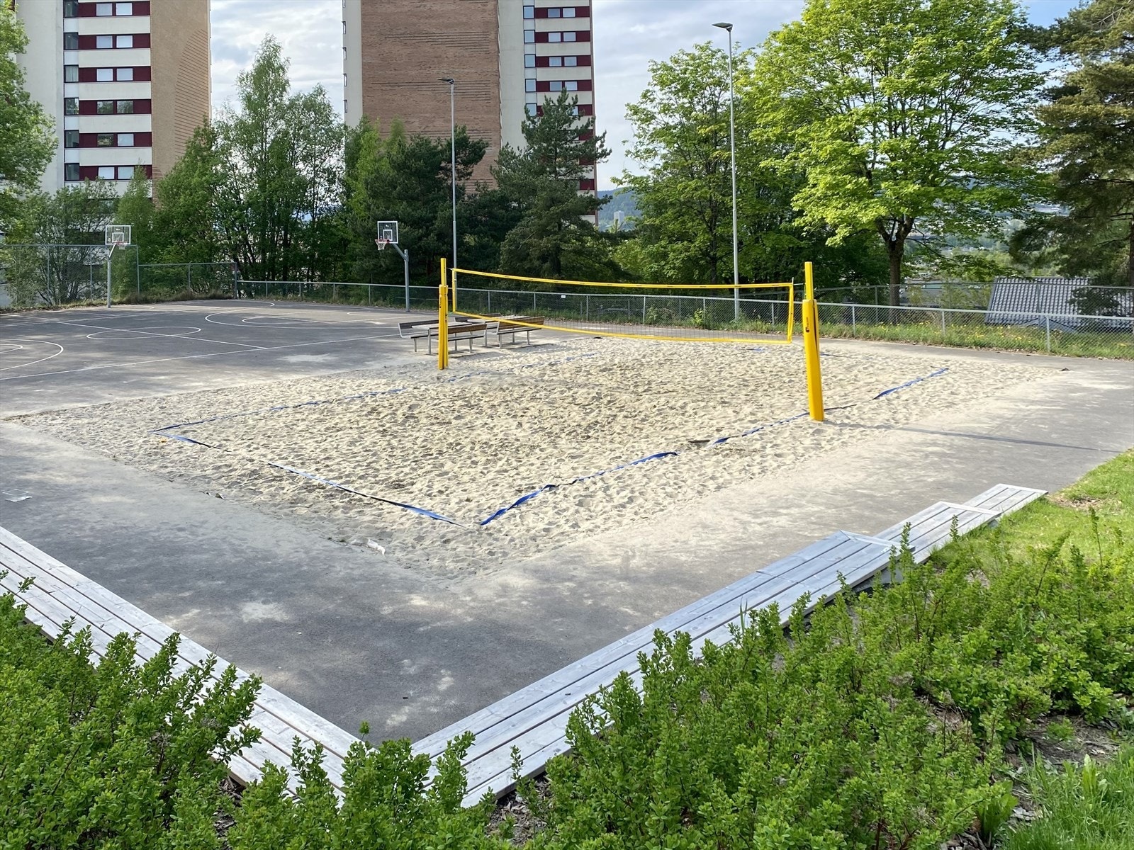 Sandvolleyballbane på Trosterud i nærområdet. Galleribilde
