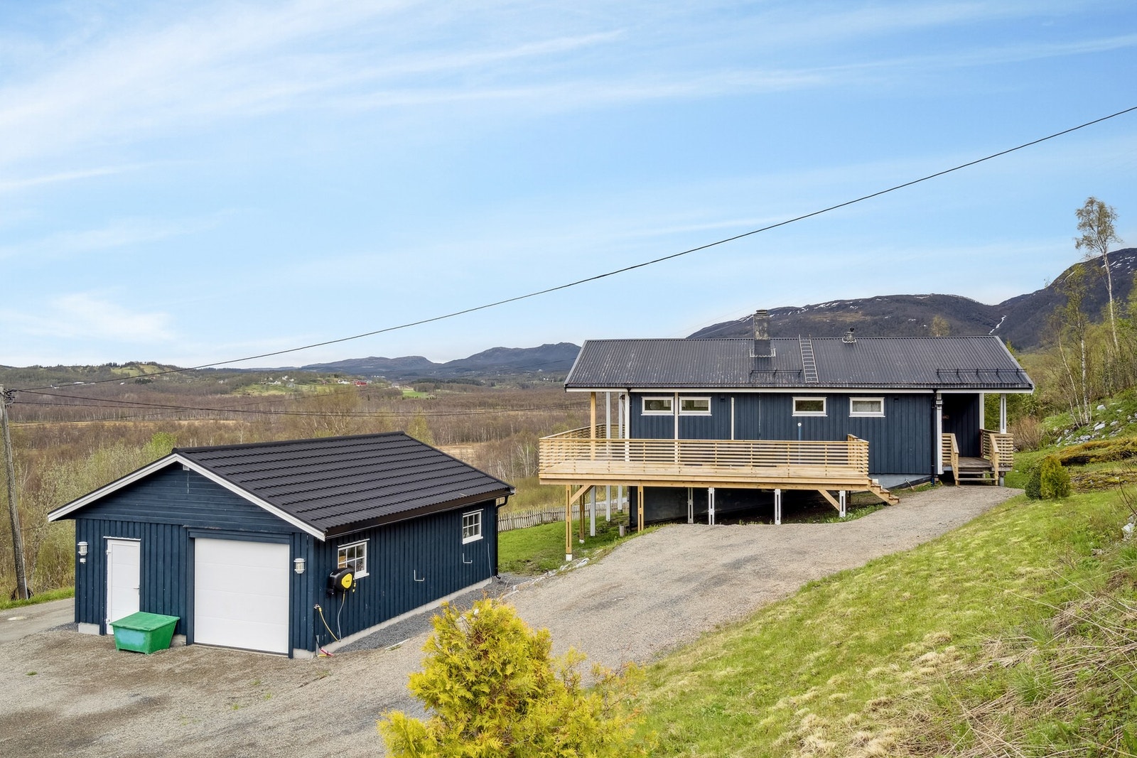 Velkommen til Fjellkroken 4, en velholdt og romslig enebolig med nyere garasje Galleribilde