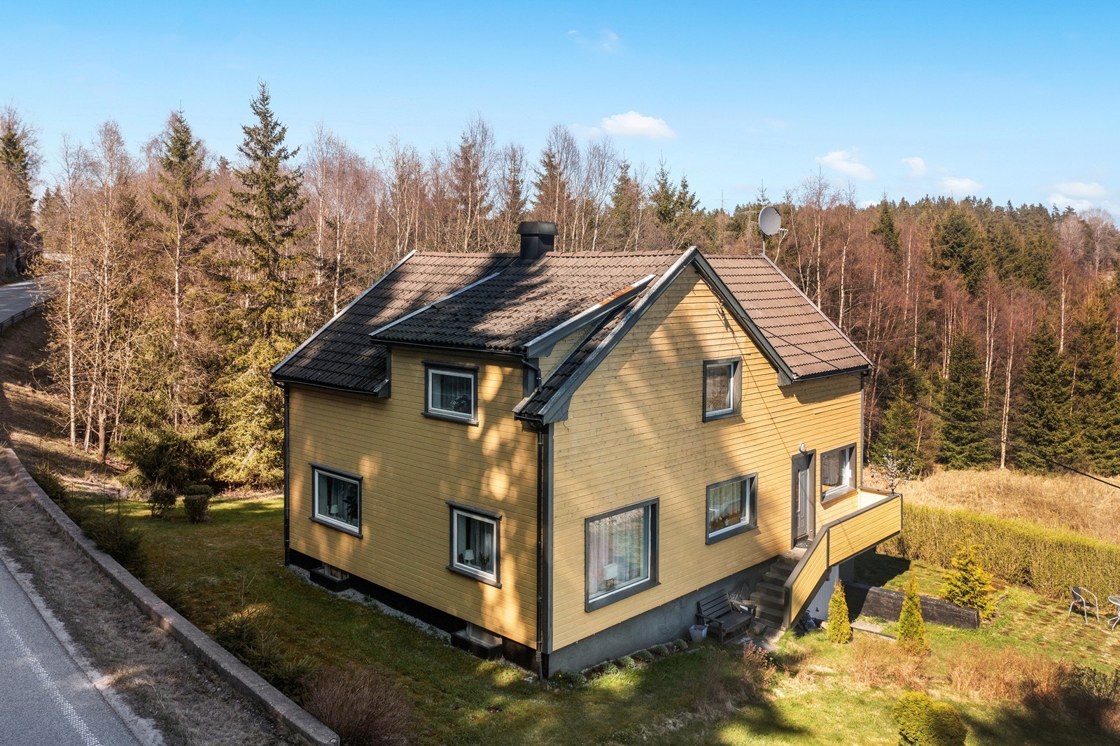 Fasade og inngangsparti Galleribilde