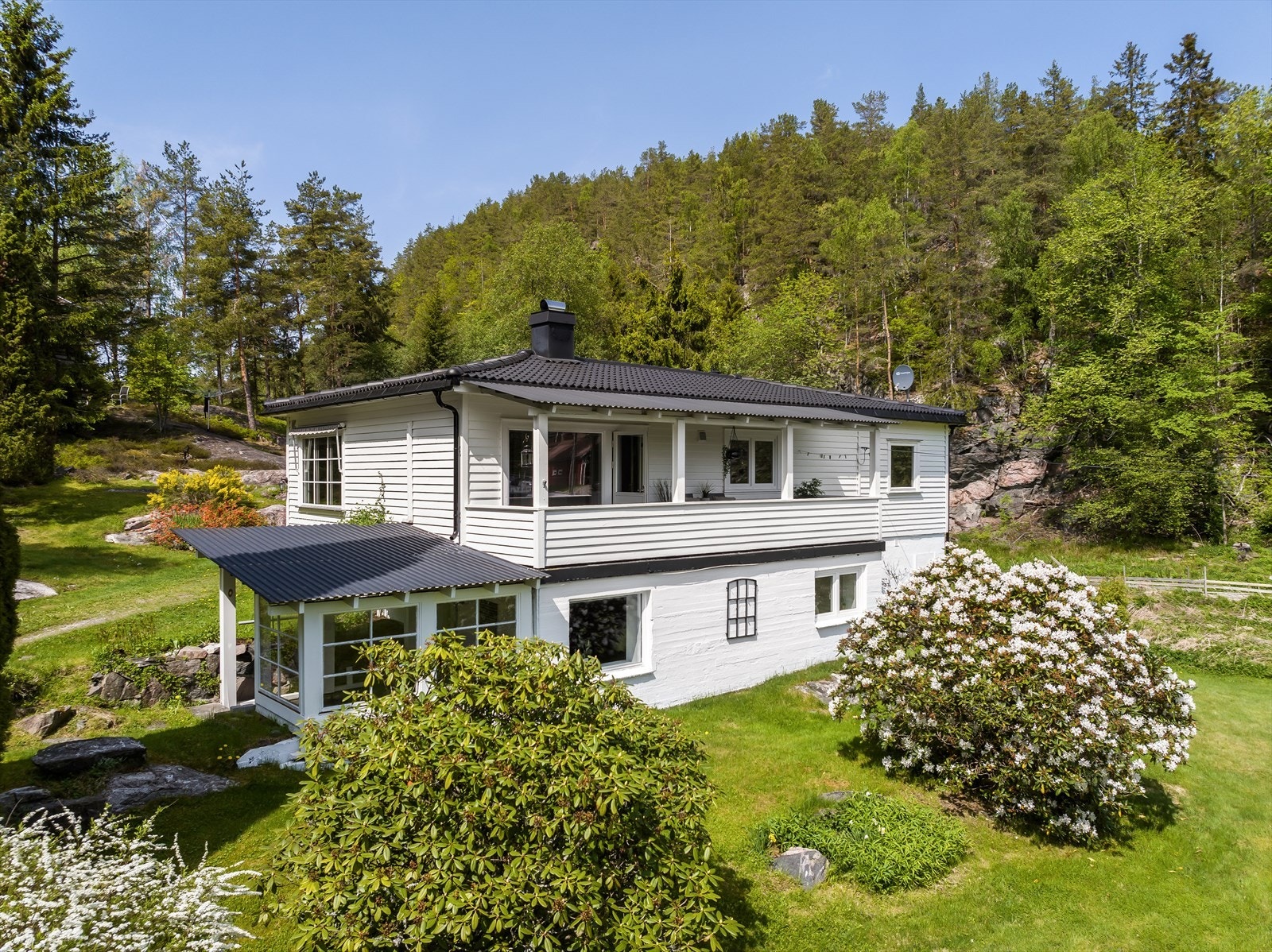 EiendomsMegler1 ved Mona Harstad presenterer Ruglapollen 16! Galleribilde