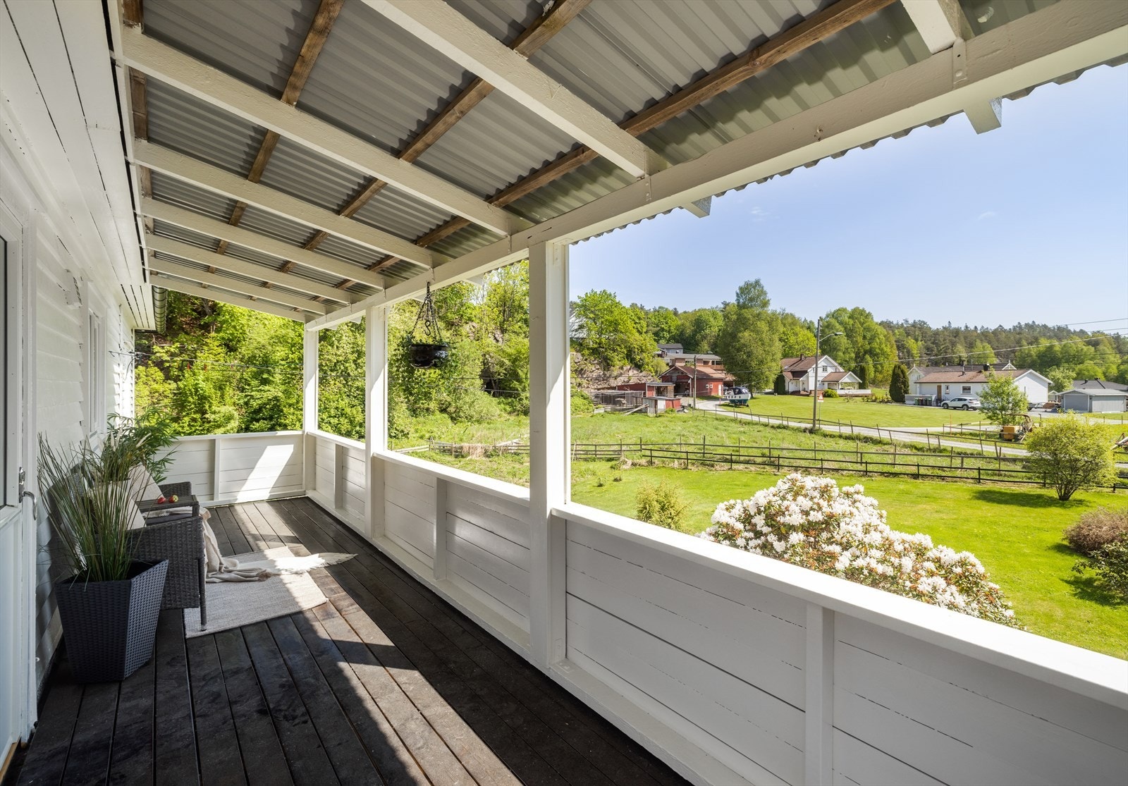 Enebolig med romslig tomt i naturskjønne og rolige omgivelser -nær Løveid Galleribilde