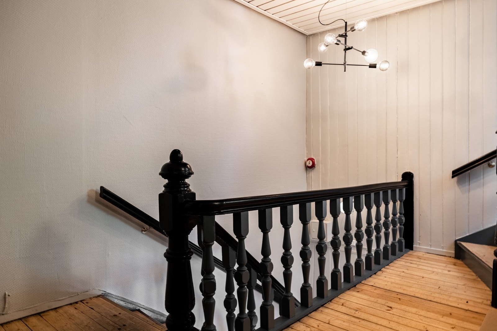 Entré/mellomgang. Galleribilde